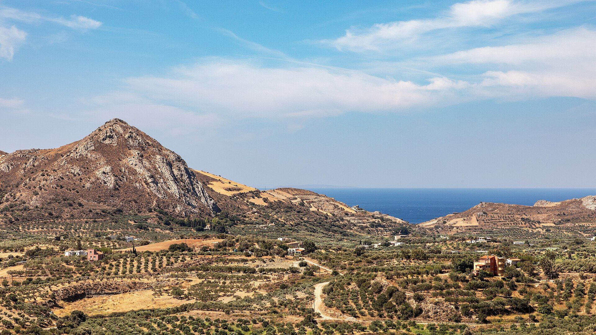 Βουνά και χωράφια στην Κρήτη